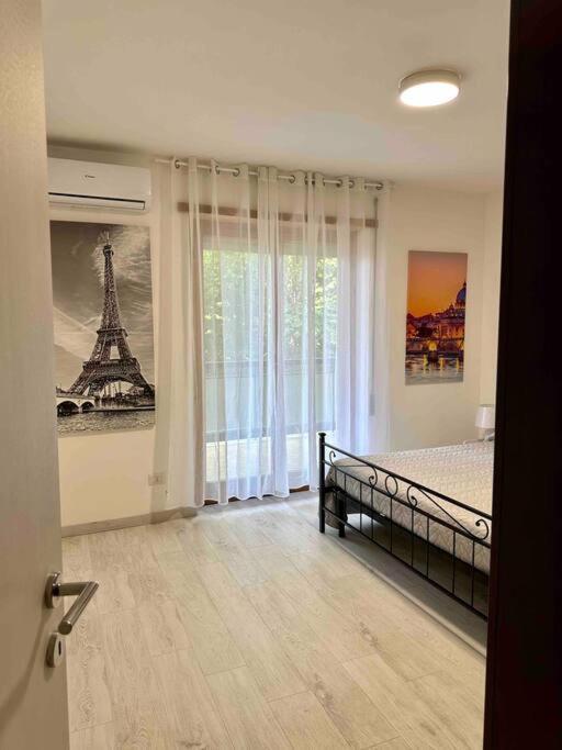 Appartamento Luminoso Domus Eur Рим Екстер'єр фото