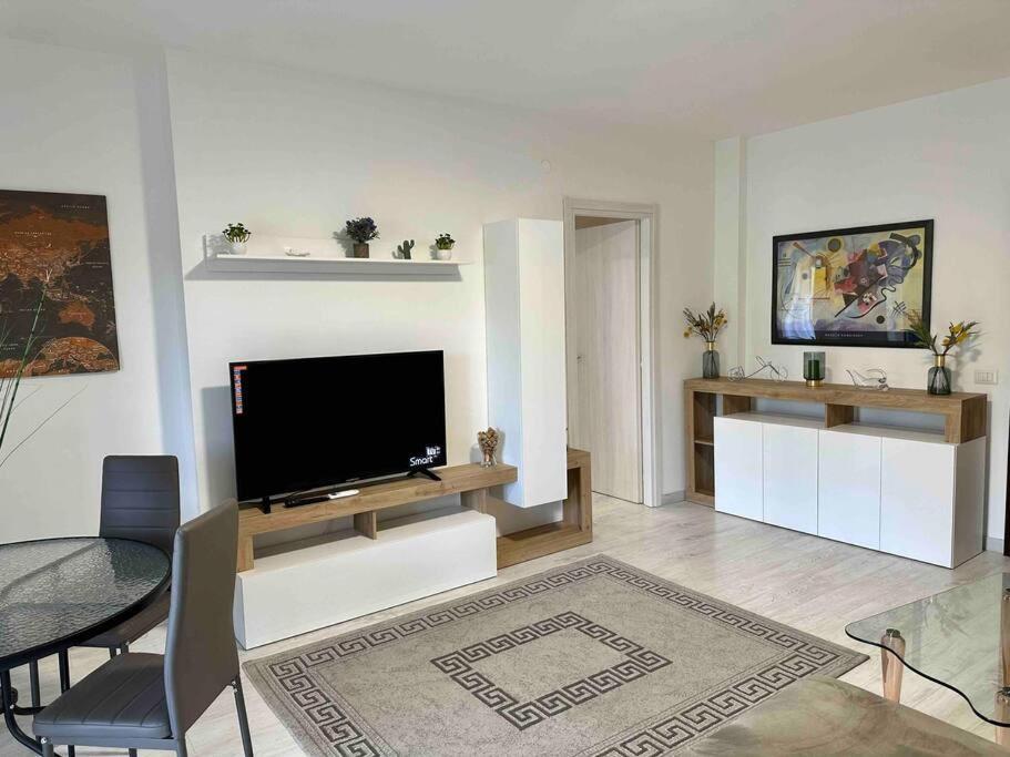 Appartamento Luminoso Domus Eur Рим Екстер'єр фото
