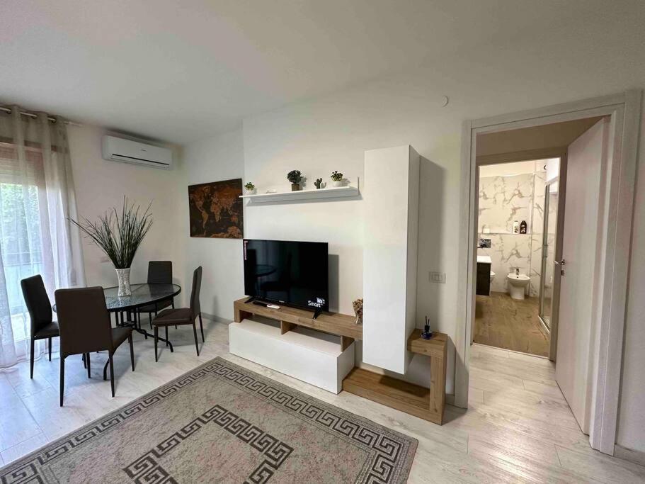 Appartamento Luminoso Domus Eur Рим Екстер'єр фото